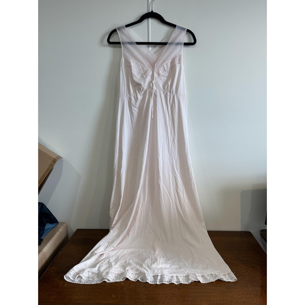VTG Shadowline Long Nightgown Womens M Pink Nylon Lace Trim Sleeveless Chemise